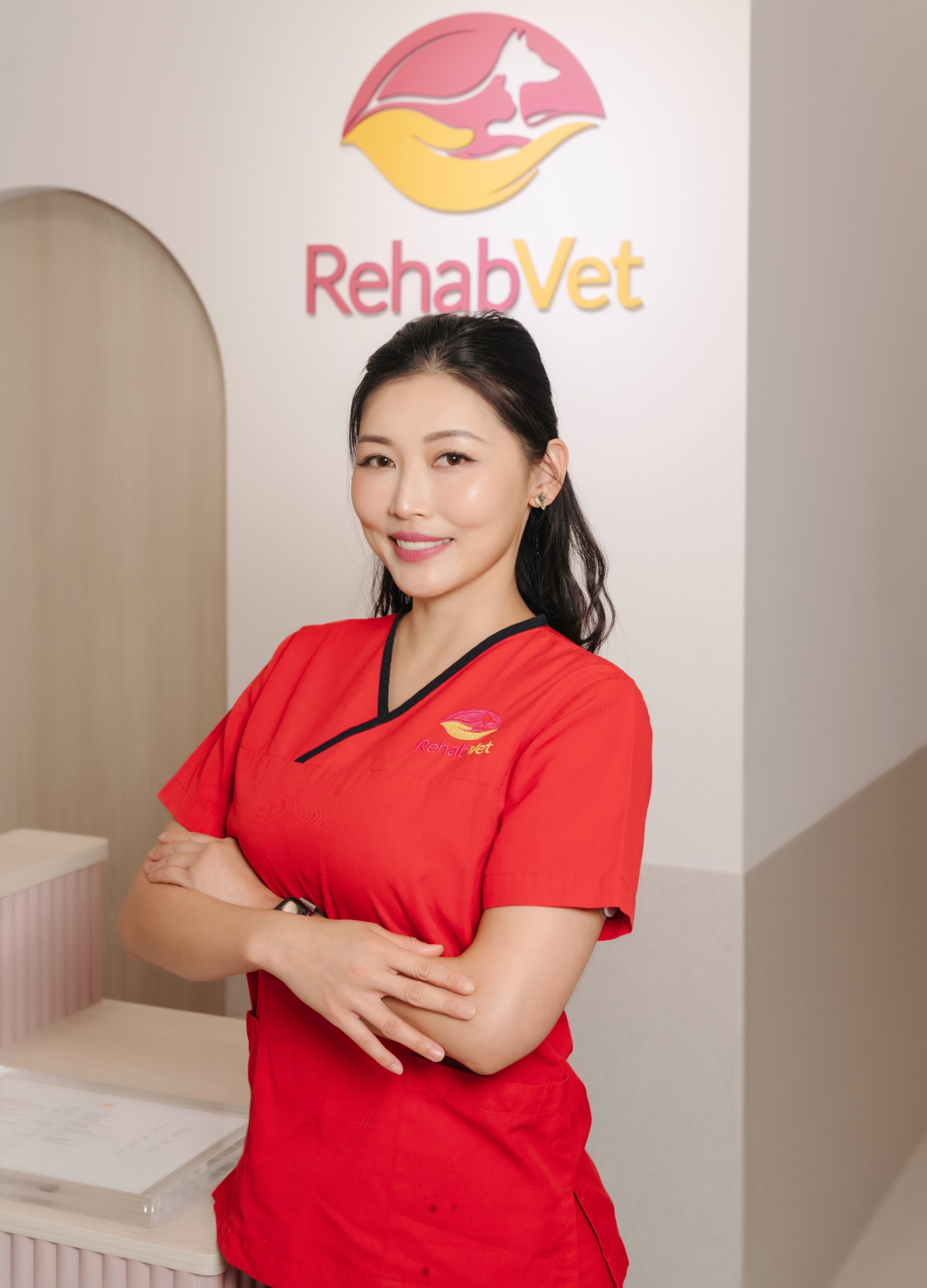 Dr. Sara Lam, Founder and Lead Veterinarian at RehabVet